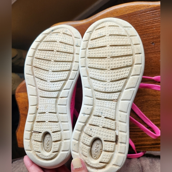 CROCS Literide Pink Breathable Sneakers for Active Style - Picture 5 of 5